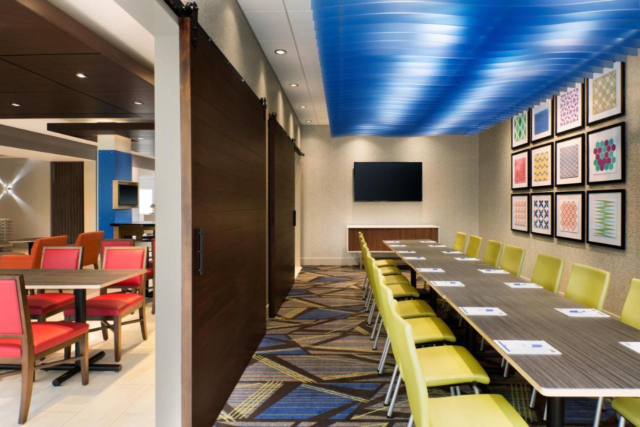 Holiday Inn Express & Suites - Middletown - Goshen By Ihg Bagian luar foto