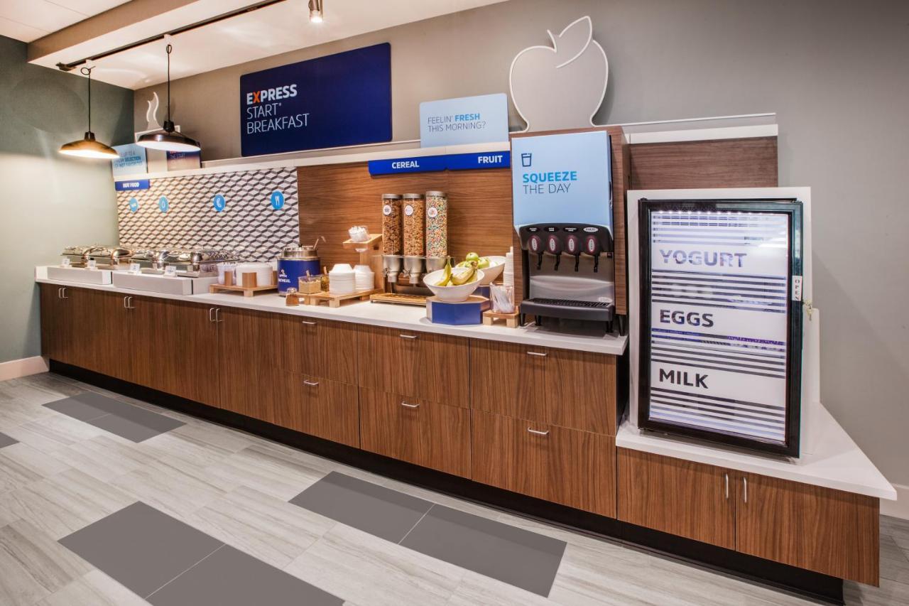 Holiday Inn Express & Suites - Middletown - Goshen By Ihg Bagian luar foto