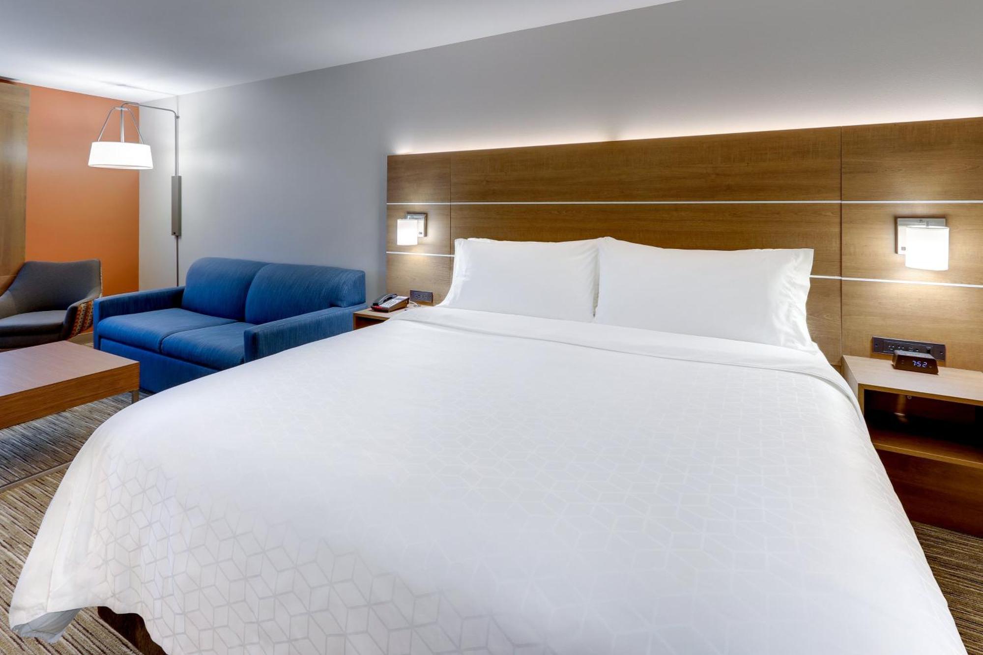 Holiday Inn Express & Suites - Middletown - Goshen By Ihg Bagian luar foto